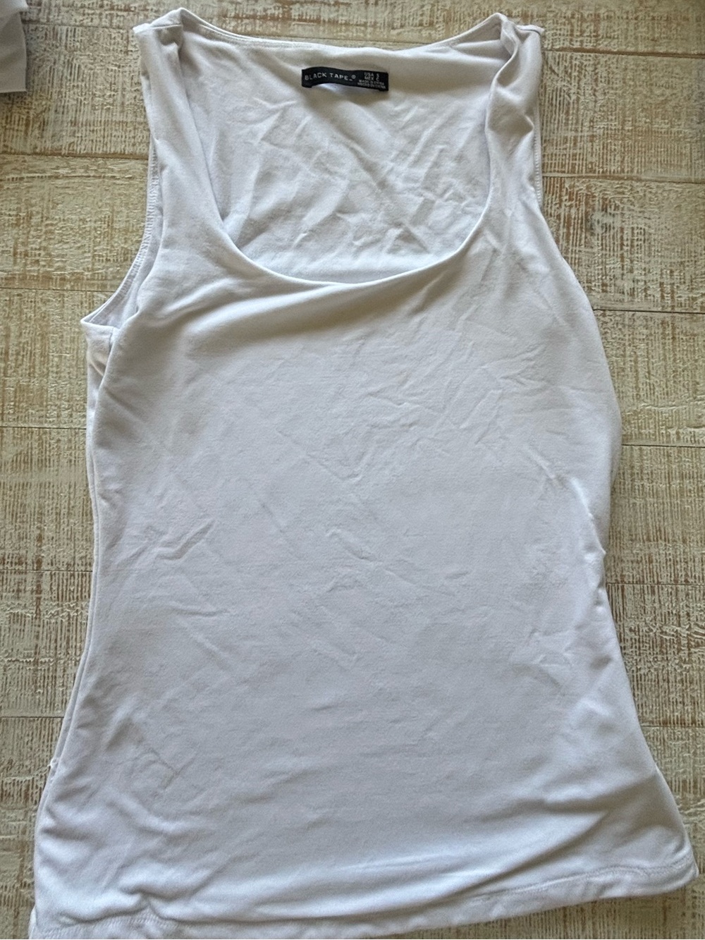 Bundle of 11 White/Cream tanks, tees and bodysuits - Picture 7 of 10
